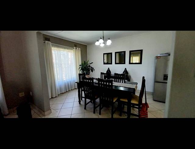 4 BEDROOM HOUSE FOR SALE IN CRAIGIEBURN